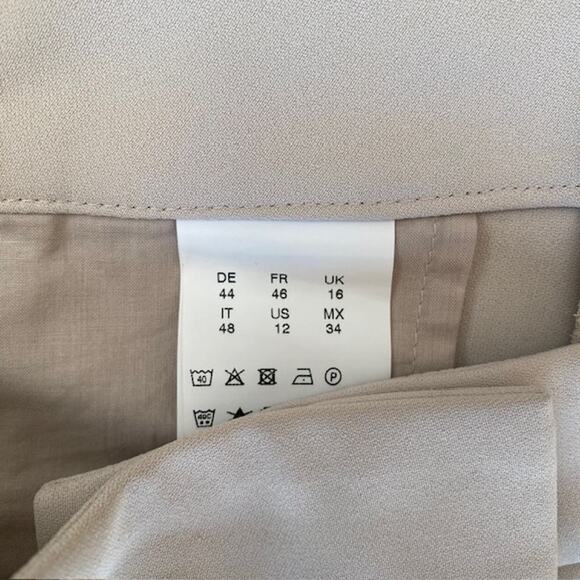 Hugo Boss Light Khaki Dress Pants - Size 12 - Picture 5 of 5